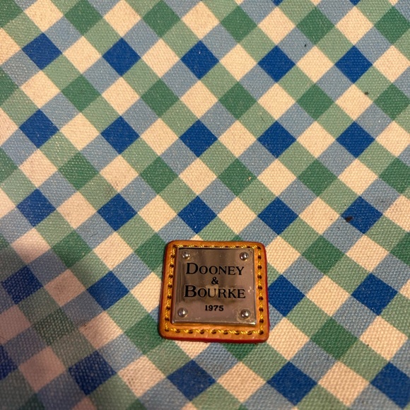 Dooney and Bourke crossbody bag - Picture 1 of 11